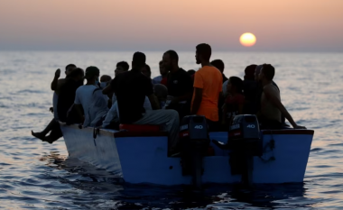 Roja bregdetare: Shpëtohen mbi 1.000 migrantë, arrijnë në portet italiane