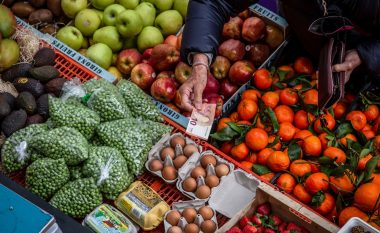 Sipas metodës së Eurostat, çmimet e ushqimeve në Shqipëri u rriten dy herë më shumë se inflacioni në shkurt