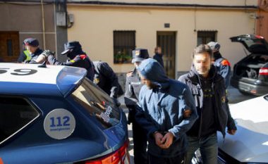 Çmontohet banda e trafikantëve të drogës në Spanjë, mes të arrestuarve dhe 14 shqiptarë