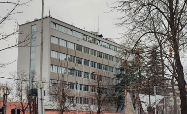 Diplomatët e dëbuar rusë gjejnë shtëpi në Beograd
