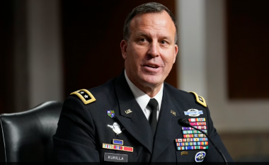Komandanti amerikan paralajmëron: Degëzimi i ISIS mund të sulmojë Perëndimin