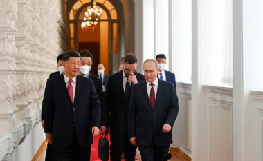 Si po përfiton Kina nga sanksionet ndaj Rusisë?