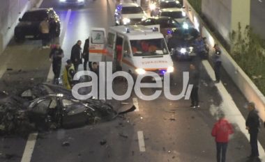 Rëndohet bilanci nga aksidenti në Tiranë, policia: Dy vajza kanë humbur jetën, tre persona janë lënduar