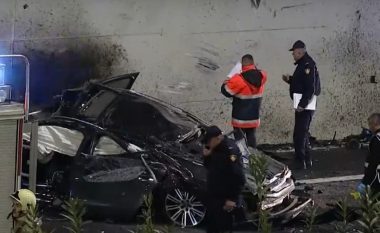EMRAT/ Aksidenti tragjik në Tiranë, identifikohet drejtuesi i “AUDI-t” që ra nga mbikalimi dhe shkaktoi dy viktima