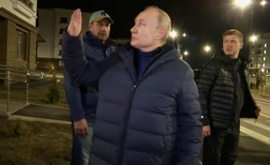 “Vrasësi kthehet gjithmonë në skenën e krimit”, Kievi reagon për vizitën e Putinit në Mariupol