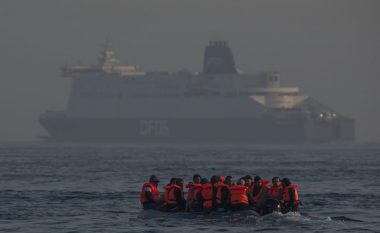 Kontrabandë njerëzish nga Belgjika drejt Britanisë me varka të vogla, arrestohet 44-vjeçari shqiptar
