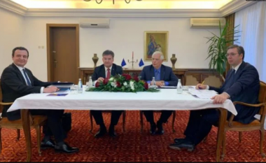 Kurti dhe Vuçiç përballë njëri-tjetrit, nis takimi trepalësh në Ohër, diskutohet plani franko-gjerman