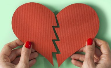 Këshilla për një zemër të thyer: Si ta kaloni më lehtë një ndarje
