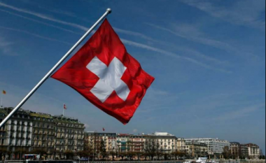 Zvicra lehtëson procedurat për punësimin e të huajve nga vendet e treta