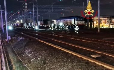 Përplasen trenat e mallrave në Itali, dy makinistë të plagosur