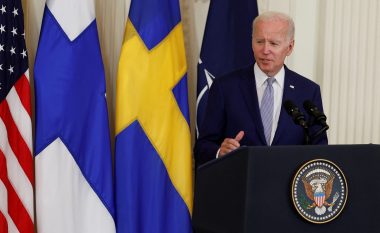Biden: Suedia duhet t’i bashkohet NATO-s pa vonesë