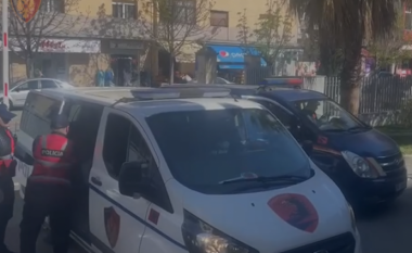 Albeu: VIDEO/ Policia mësyn në lokale dhe “mbërthen” anëtarët e dy grupeve kriminale në Durrës, çfarë u sekuestrua