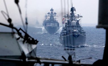 Rusia nis stërvitje të papritur në Paqësor, tregon “muskujt” pas tensioneve me Perëndimin