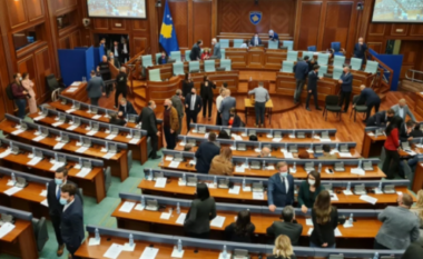 Lista Serbe rikthehet në Kuvendin e Kosovës
