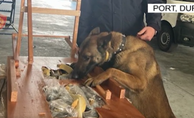 Sekuestrimi i armëve në Portin e Durrësit, ishin fshehur brenda një tavoline që do të transportohej drejt Anglisë