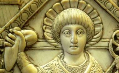 Cili ishte Flavius Anastasius Dyrrhachium, perandori reformator i Romës nga Durrësi, me një sy të zi dhe tjetrin blu?