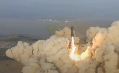 Raketa më e fuqishme në botë lëshohet në hapësirë, por përfundon me shpërthim (VIDEO)