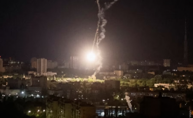 Kievi sulmohet me breshëri raketash nga Rusia