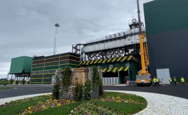 5 muaj pa u paguar, punonjësit e inceneratorit të Fierit bllokojnë shkarkimin e mbetjeve