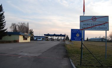 Shqiptari kapet me arsenal armësh në kufirin Hungari-Serbi