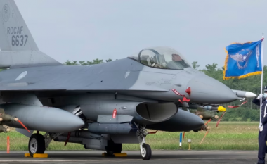 Tajvani: Problemet me softuerin vonojnë dërgesat e avionëve amerikanë F-16
