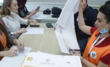 Garë e fortë në Tropojë, ja si ndahen votat pas numërimit të 22 kutive