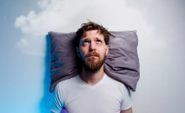 Si ndikon ambienti i punës në gjumin tuaj
