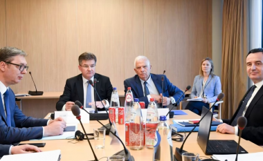 Kurti dhe Vuçiç miratojnë Deklaratën për të Zhdukurit