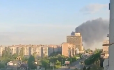 A ka nisur kundërofensiva ukrainase? Raketat godasin qytetin e pushtuar nga Rusia
