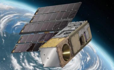 NASA lëshon dy satelitë të vegjël në hapësirë, do të monitorojnë ciklonet dhe uraganet