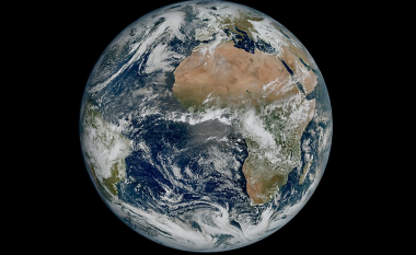 Sateliti i ri i motit zbulon imazhet spektakolare të Tokës, publikon pamjet e para (VIDEO)
