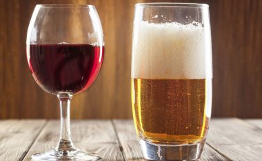 Birra apo vera, cila e mban fronin e pijes më të mirë alkolike