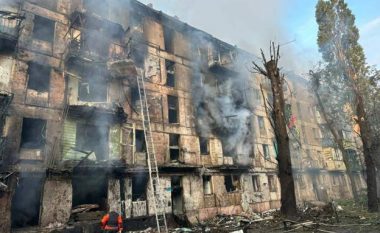 Rusia bombardon vendlindjen e Zelenskyt, raportohet për të vdekur dhe të plagosur