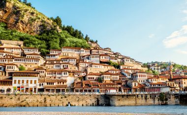 Qytetet e UNESCO-s po shuhen, Gjirokastra dhe Berati me reduktimin më të fortë të popullsisë më 2022