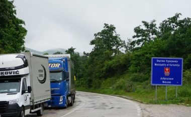“Shtrëngimi i masave të sigurisë në kufi, dhjetëra kamionë nga Serbia presin të kalojnë në Kosovë