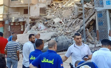 Tragjedi në Egjipt, shembet pallati 13-katësh, dhjetëra pushues “varrosen” nën rrënoja