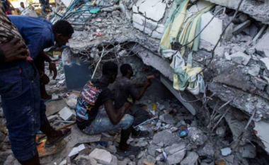 Mallkimi ndjek Haitin, pas përmbytjeve vdekjeprurëse tërmet i fort godet vendin, të paktën 4 të vrarë