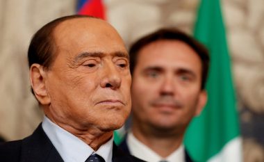 Del fotoja e fundit Silvio Berlusconit para se të ndahej nga jeta
