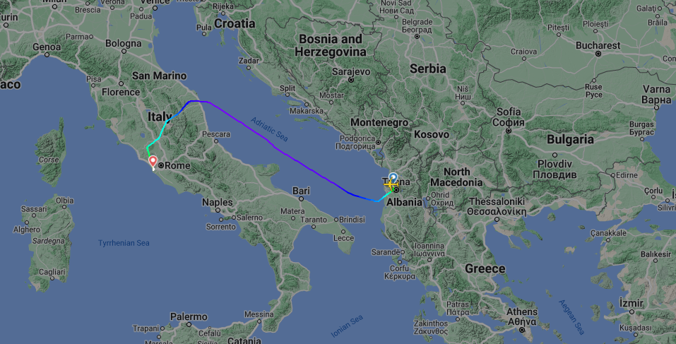 Tmerr në ajër, avioni i Wizz Air i nisur nga Tiranë bën ulje emergjente në Romë
