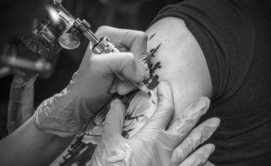 Japonia shqyrton heqjen e ndalesës së tatuazheve tek ushtarët
