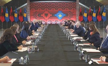 Shqipëri-Kosovë “takohen” në Gjakovë më 14 qershor, zhvillohet mbledhja e përbashkët e qeverive