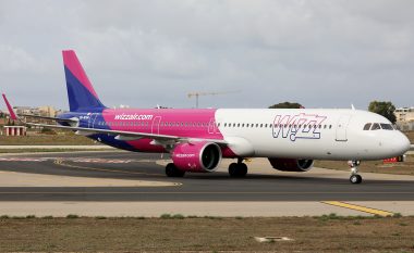 I njoftoi me bujë, Wizz Air anulon fluturimet për tre destinacione në Angli