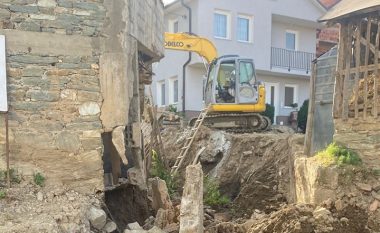 I zë poshtë muri që po riparonin, humbin jetën tragjikisht dy punëtorë shqiptarë në Tetovë