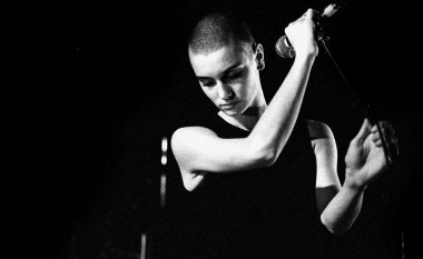 Ndahet nga jeta në moshën 56-vjeçare këngëtarja irlandeze, Sinéad O’Connor