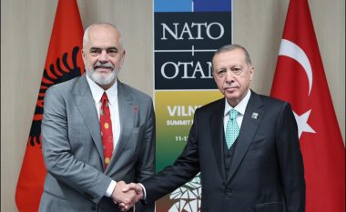 Rama takon Erdogan në samatin e NATO-s: Diskutuam për situatën në veri të Kosovës