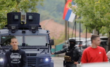 Tensionet në Veri, Kosova pranon të tërheqë policinë dhe të mbajë zgjedhje të reja në 4 komunat