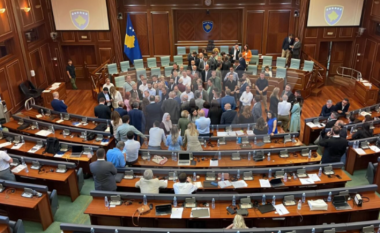 Albeu: BE-ja dënon dhunën e përdorur në Kuvendin e Kosovës