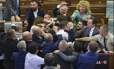 Grushti në Kuvendin e Kosovës, Prokuroria merr në pyetje Bislimin e Muratin