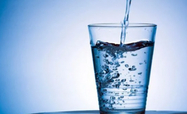 Studimi: Kjo pije është më e mirë sesa uji për hidratim