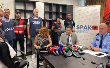 Albeu: “Rropën” italianët me Call Center, dalin emrat e të arrestuarve në Laprakë